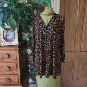 Joseph Ribkoff Leopard Print Tunic Top – Beaded Zip Neckline – Size 16